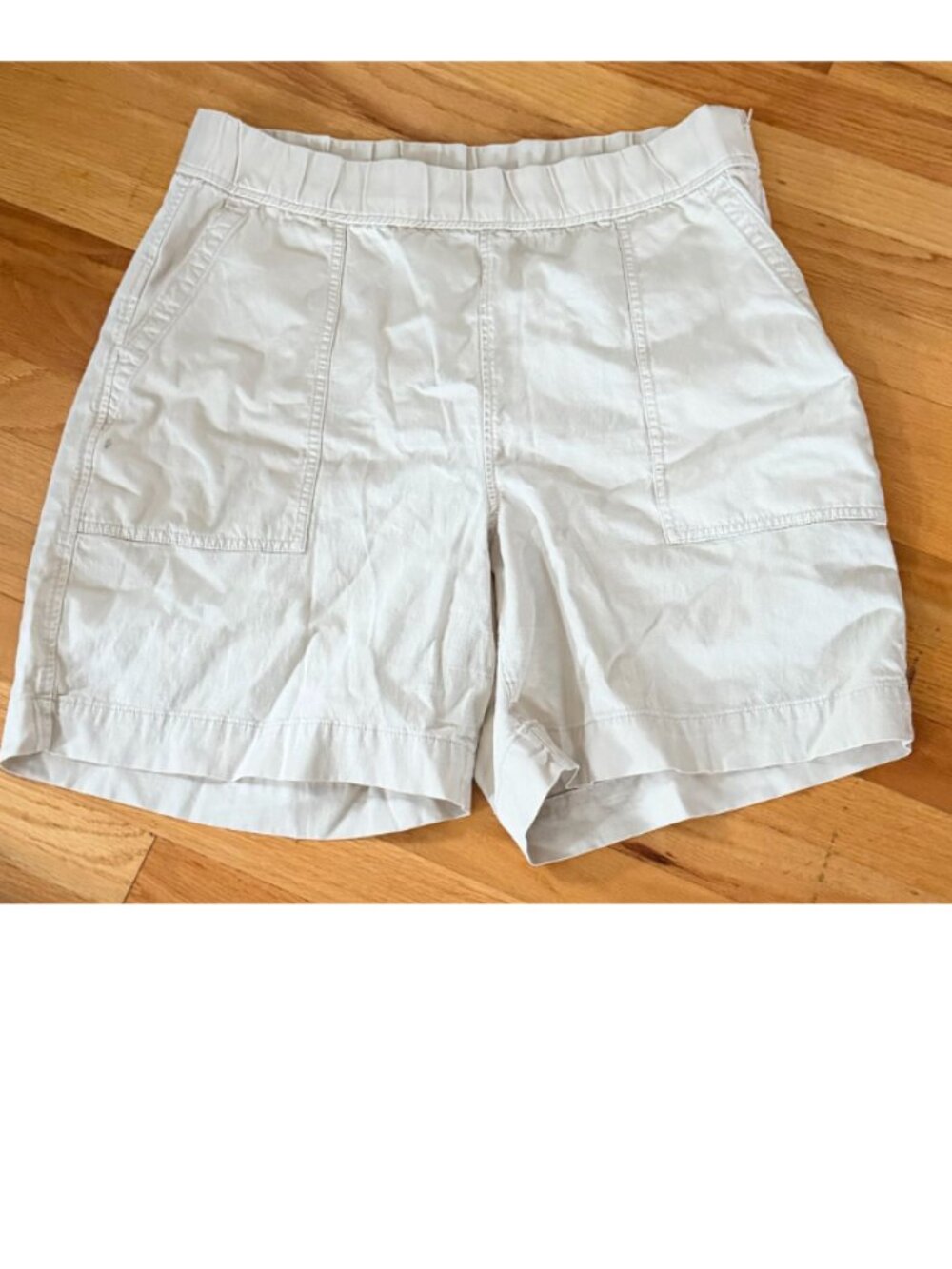 Gap - light khaki shorts with size zip - Size 18